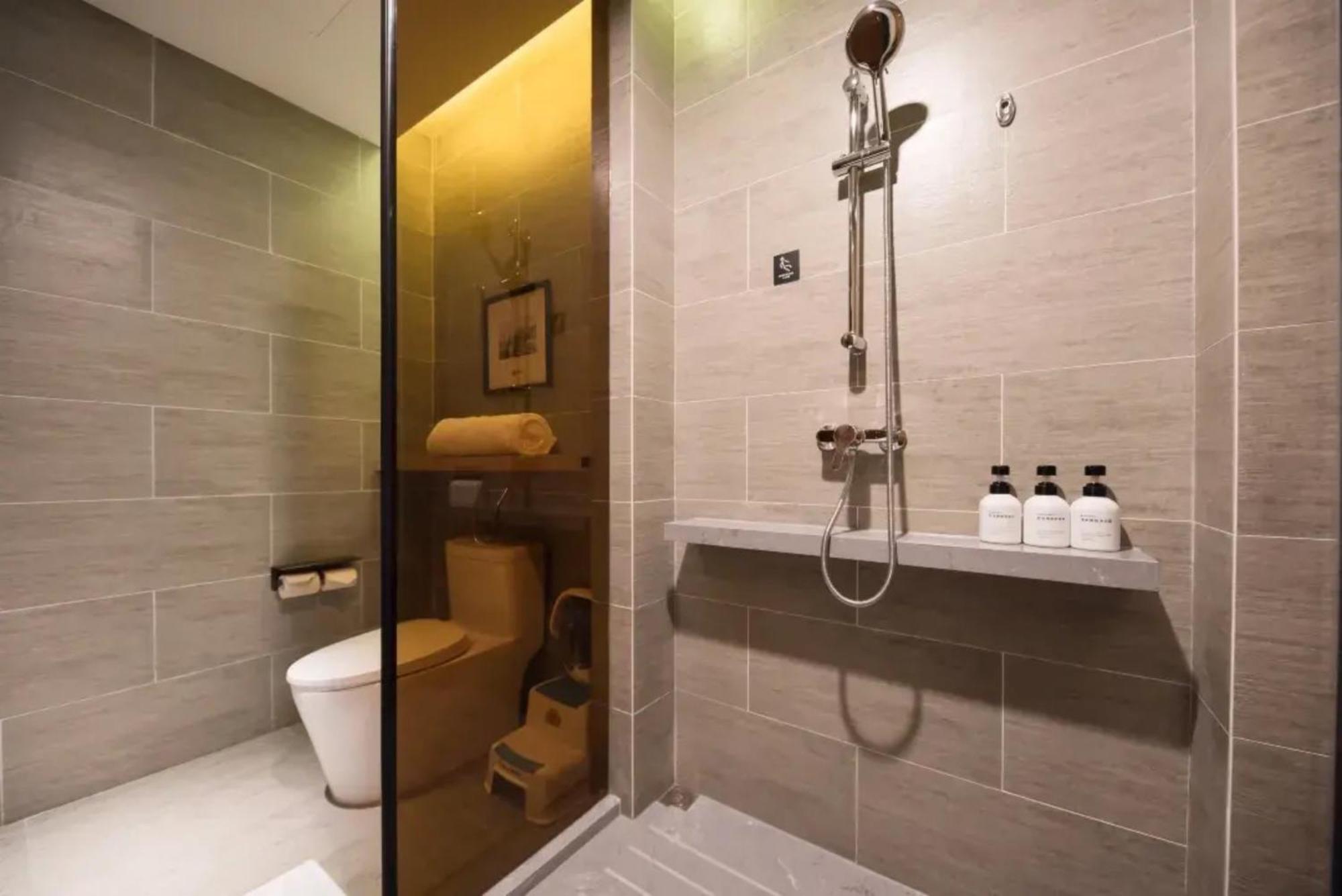 Atour Hotel Shanghai Caohejing Luaran gambar